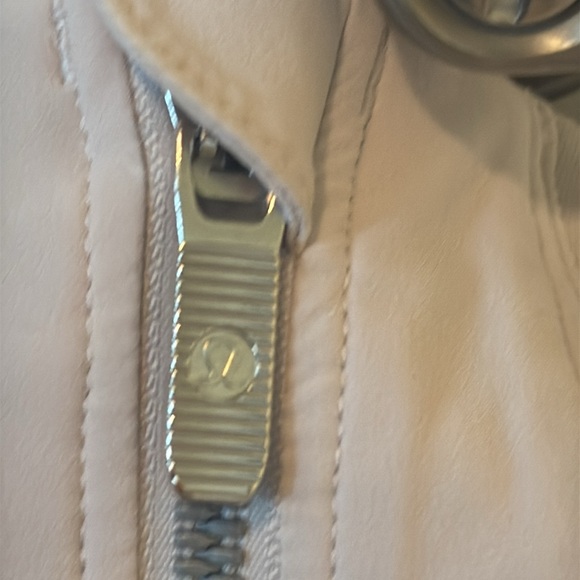Lululemon Jacket - Picture 6 of 11